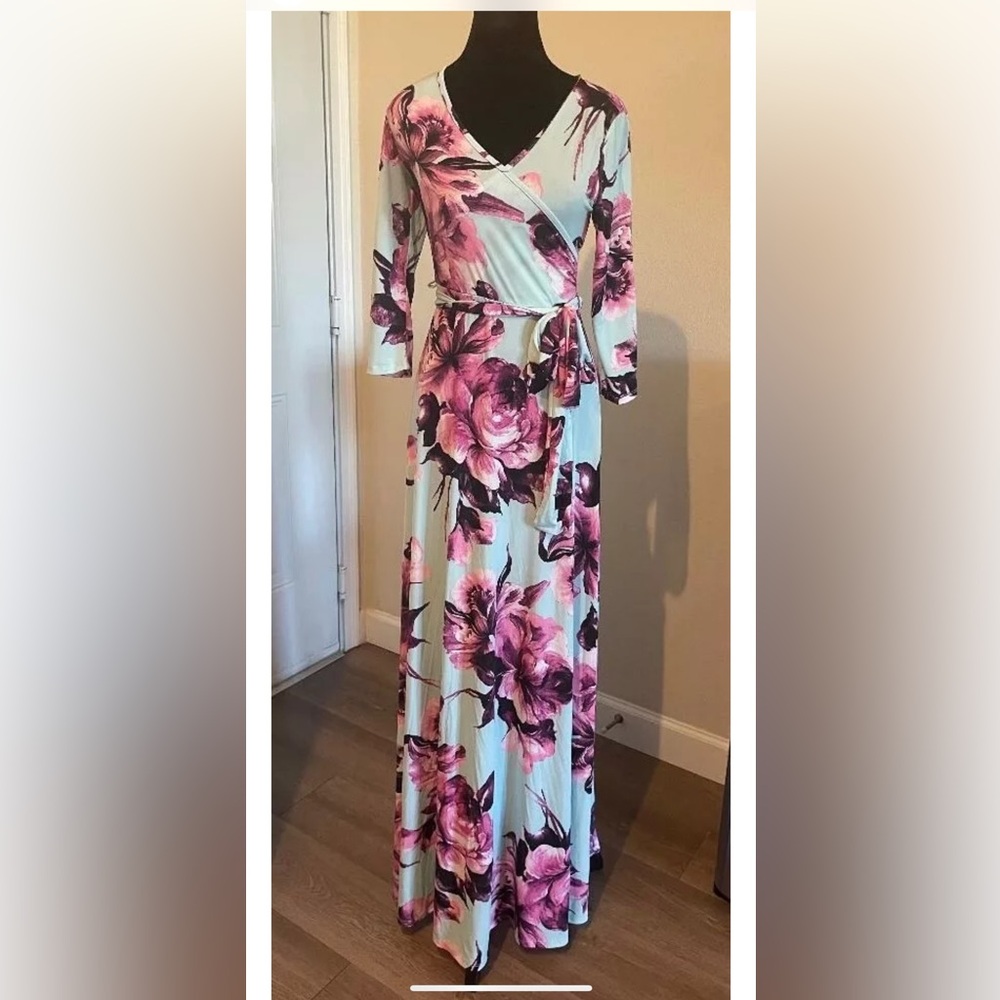Brand new with tags Pink Blush maternity maxi dress gown S Hatch Pea in a Pod